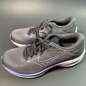 Mizuno Wave Rider 25